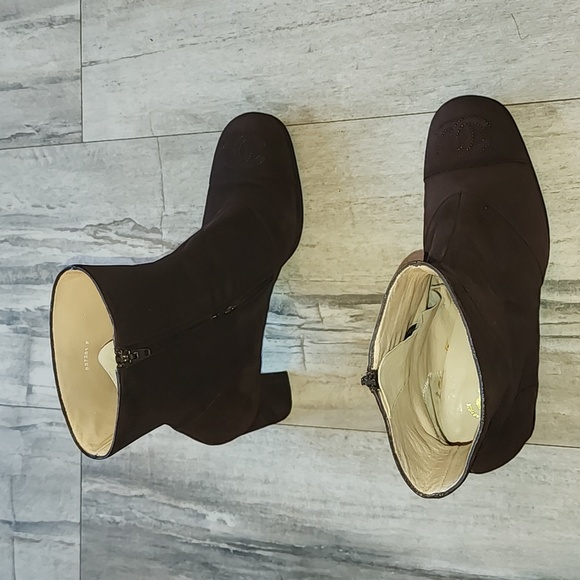 CHANEL Suede Boots - Picture 3 of 10